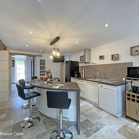 Дом отдыха Maison En Pierre Avec Et Animaux Acceptes - Fr-1-497-185 *