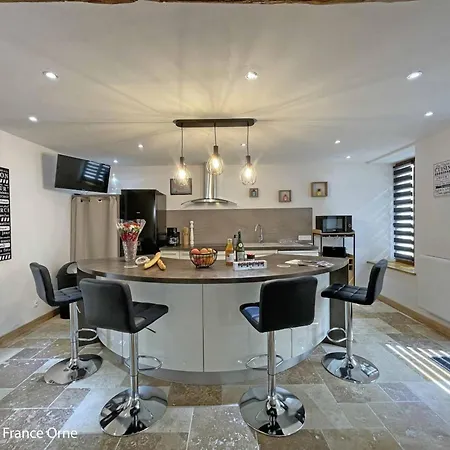 Дом отдыха Maison En Pierre Avec Et Animaux Acceptes - Fr-1-497-185 Reveillon